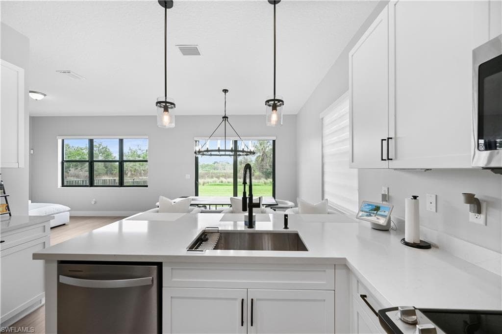 5653 Cassidy LN, AVE MARIA FL 34142-16