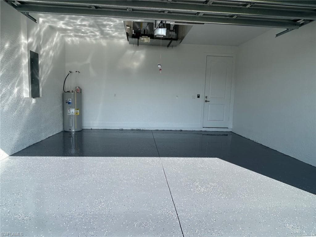 2563 47th AVE NE-21