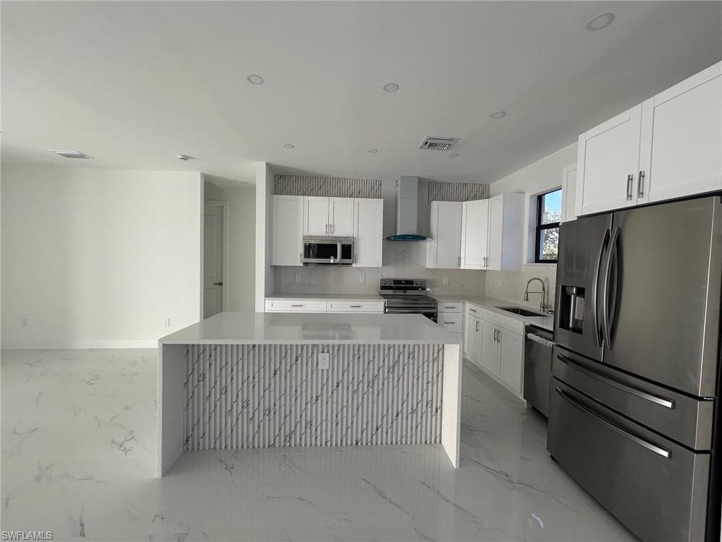 2563 47th AVE NE-9
