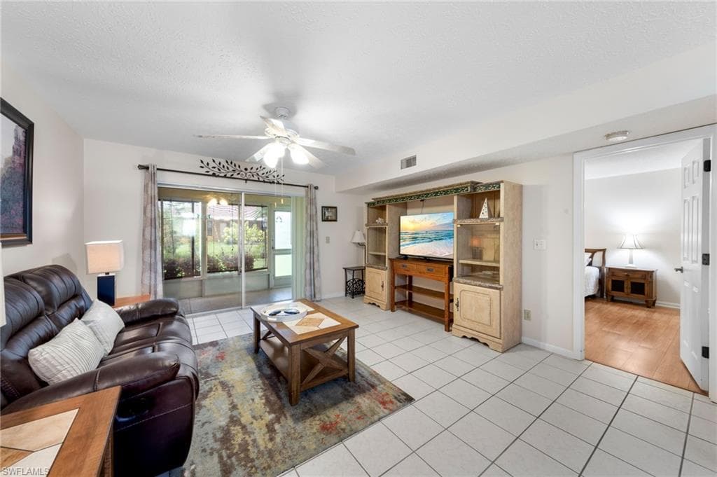 4420 Santa Barbara BLVD # 105, CAPE CORAL FL 33914-7