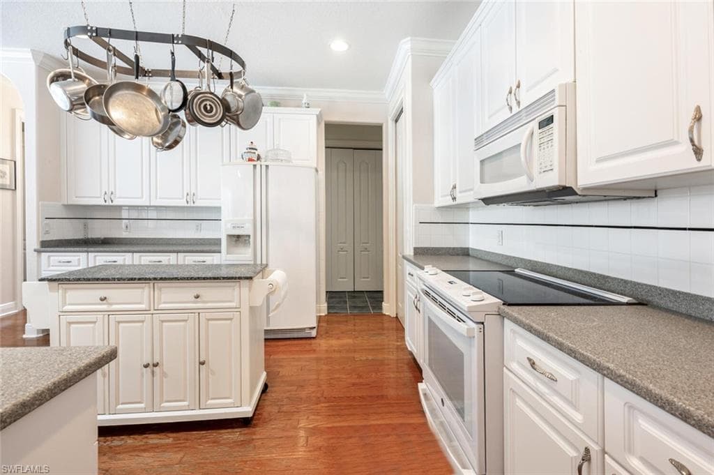 13915 Collier BLVD, NAPLES FL 34119-16