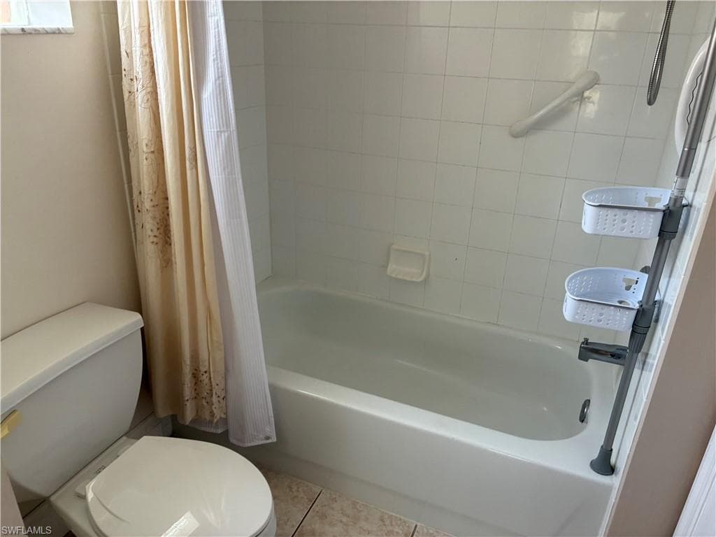 10741 Maui CIR, ESTERO FL 33928-14