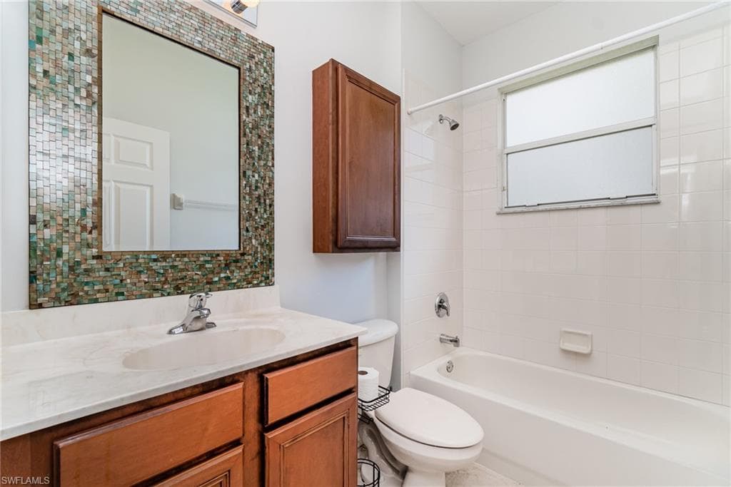 3421 Dandolo CIR, CAPE CORAL FL 33909-14