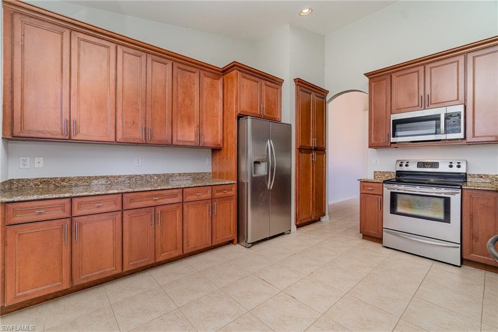 3421 Dandolo CIR, CAPE CORAL FL 33909-10