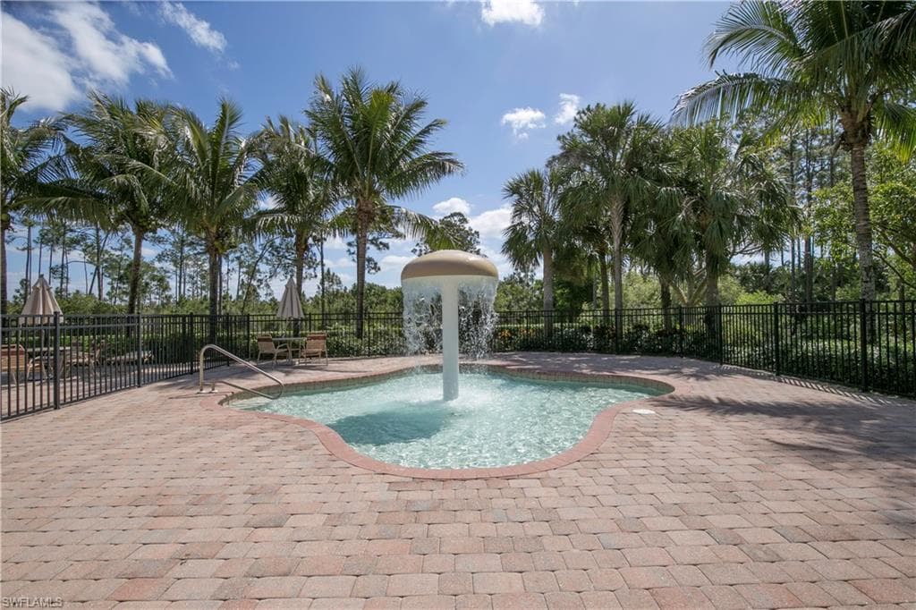 3421 Dandolo CIR, CAPE CORAL FL 33909-30