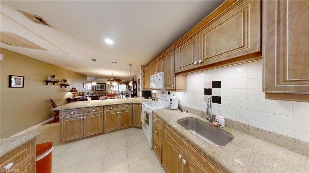 1527 Edgewater CIR, FORT MYERS FL 33919-5