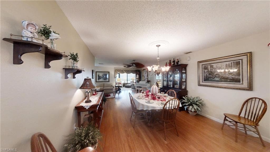 1527 Edgewater CIR, FORT MYERS FL 33919-6