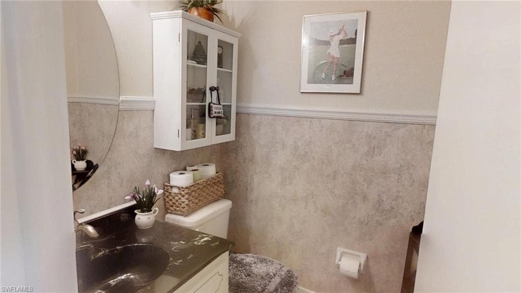 1527 Edgewater CIR, FORT MYERS FL 33919-23