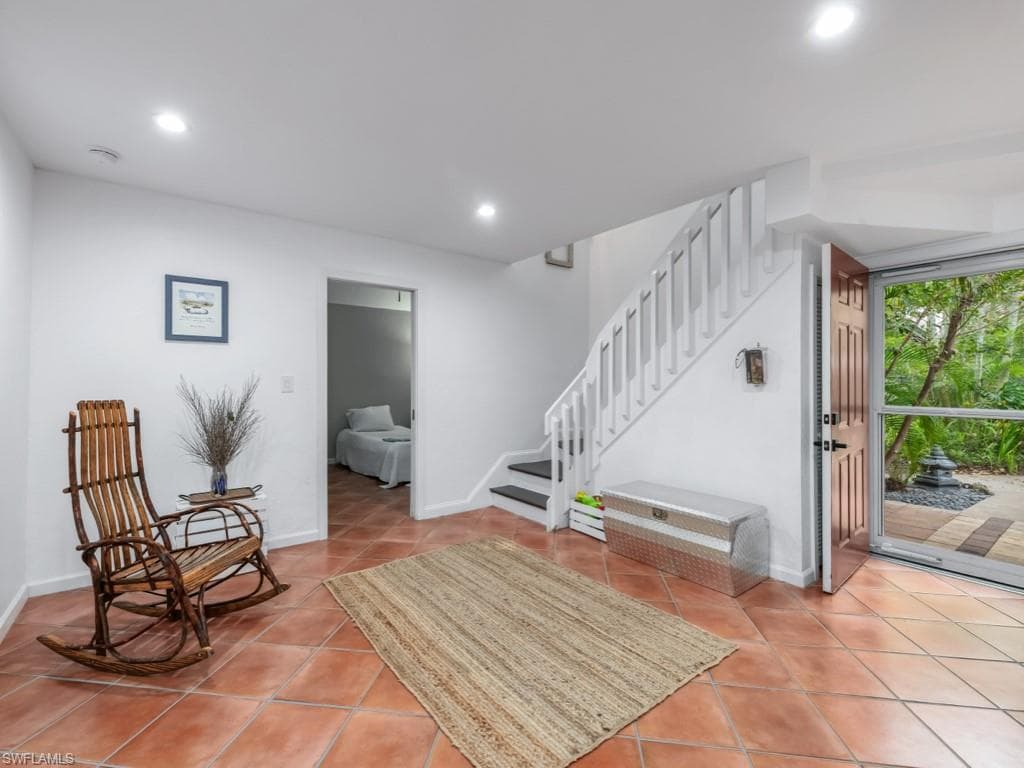 1271 Solana RD # E4, NAPLES FL 34103-14