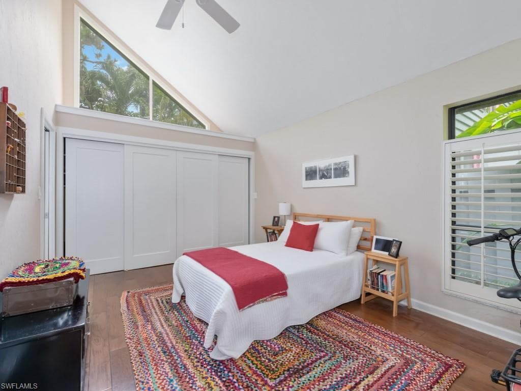 1271 Solana RD # E4, NAPLES FL 34103-10