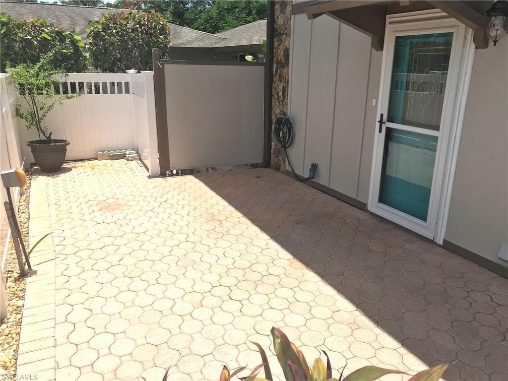 4295 Island CIR # 2, FORT MYERS FL 33919-1