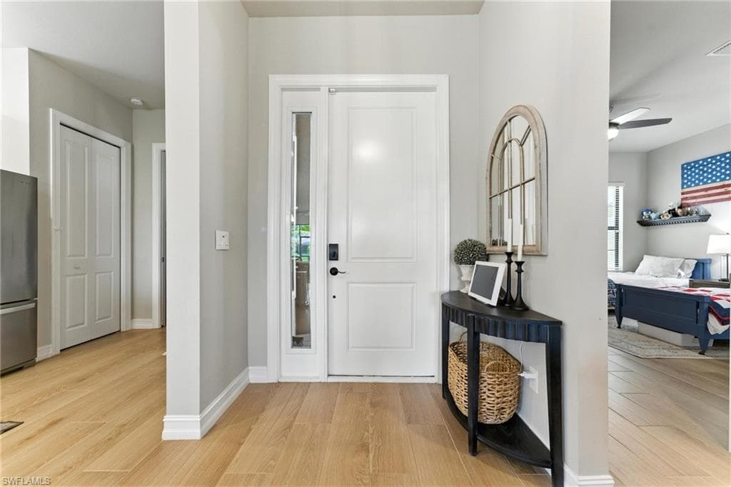 8230 Venetian Pointe DR, FORT MYERS FL 33908-7