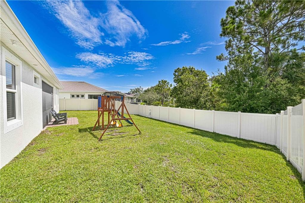 18228 Everson Miles CIR, NORTH FORT MYERS FL 33917-3