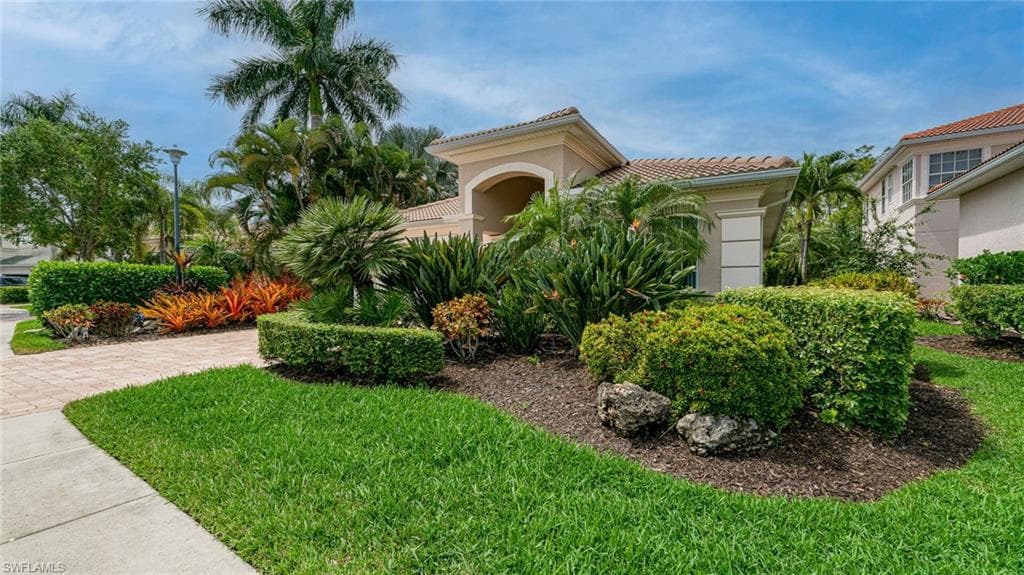 7667 Martino CIR, NAPLES FL 34112-35