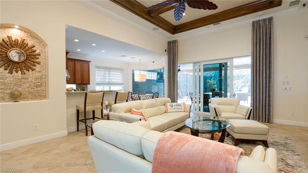 7667 Martino CIR, NAPLES FL 34112-9