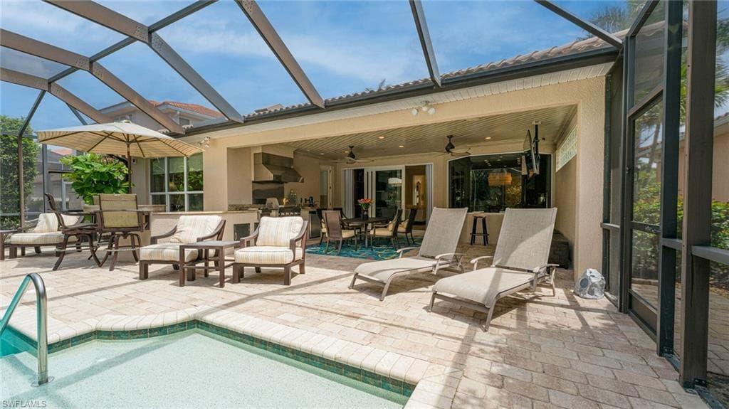7667 Martino CIR, NAPLES FL 34112-30