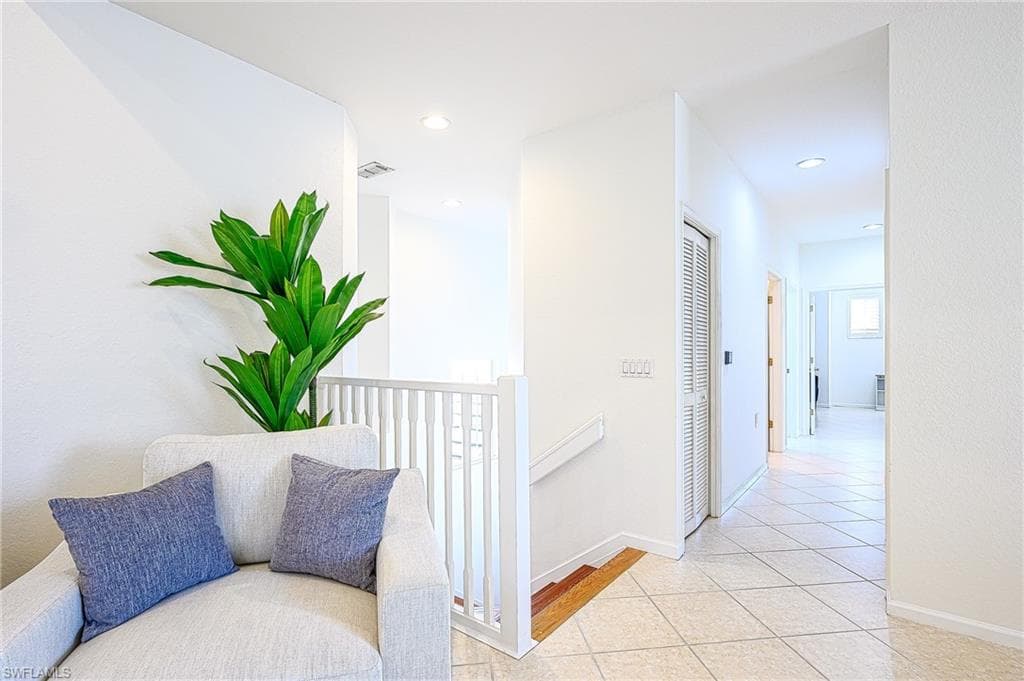 7127 Blue Juniper CT # 201, NAPLES FL 34109-8