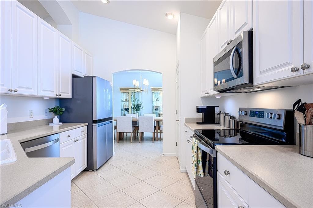 7127 Blue Juniper CT # 201, NAPLES FL 34109-9