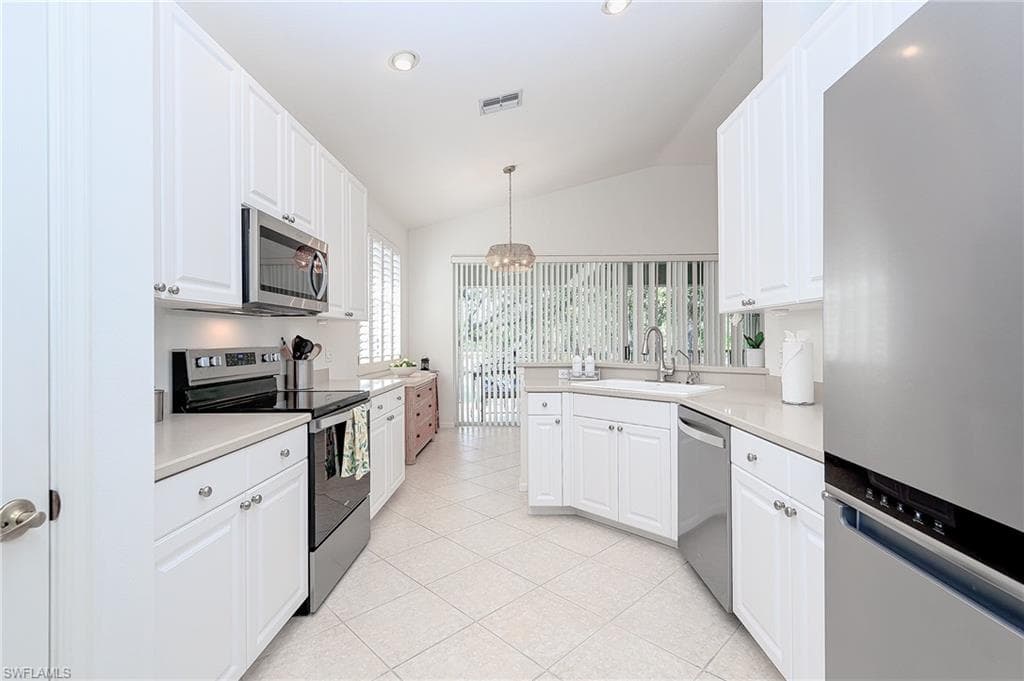 7127 Blue Juniper CT # 201, NAPLES FL 34109-13