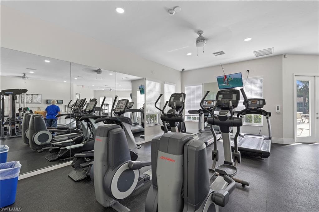 7127 Blue Juniper CT # 201, NAPLES FL 34109-39