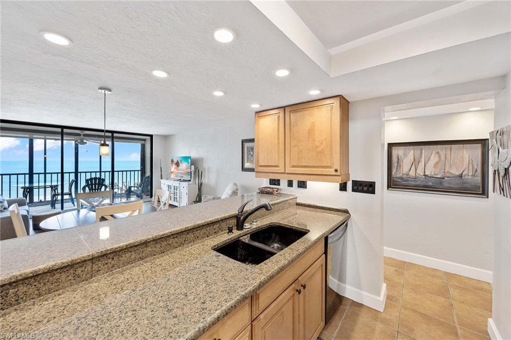 25810 Hickory BLVD # 408, BONITA SPRINGS FL 34134-11