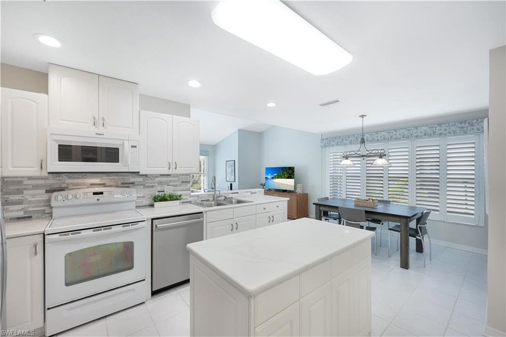 5411 Harborage DR, FORT MYERS FL 33908-10