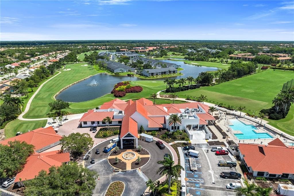 581 Country Walk CT, NAPLES FL 34104-47