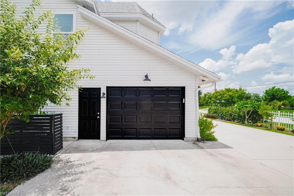 123 Edward AVE, LEHIGH ACRES FL 33936-30