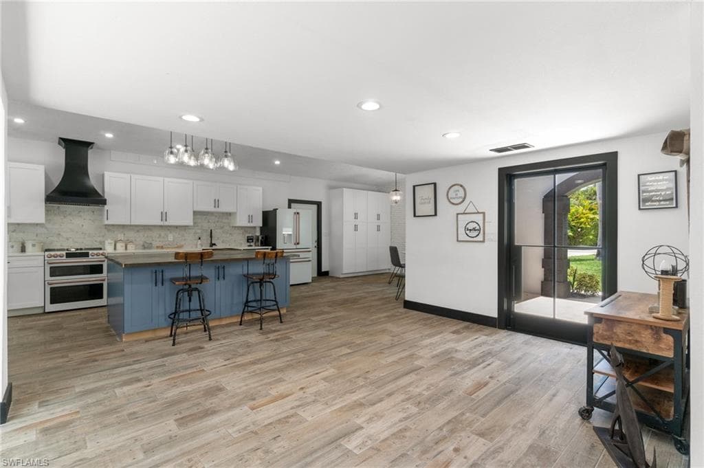 544 Bayside DR, FORT MYERS FL 33919-6