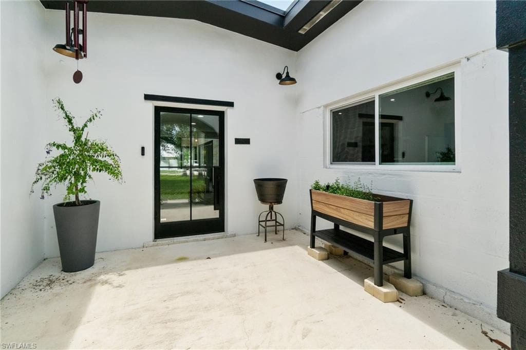 544 Bayside DR, FORT MYERS FL 33919-2