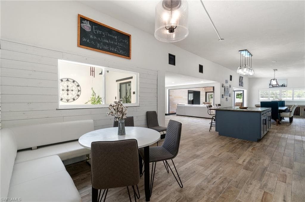 544 Bayside DR, FORT MYERS FL 33919-9