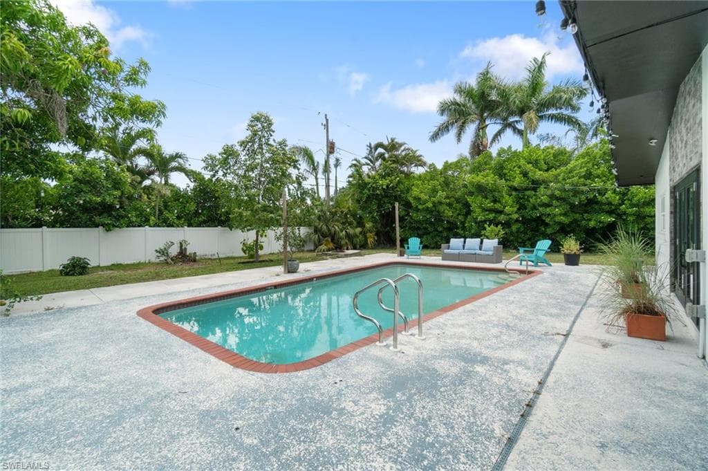 544 Bayside DR, FORT MYERS FL 33919-39