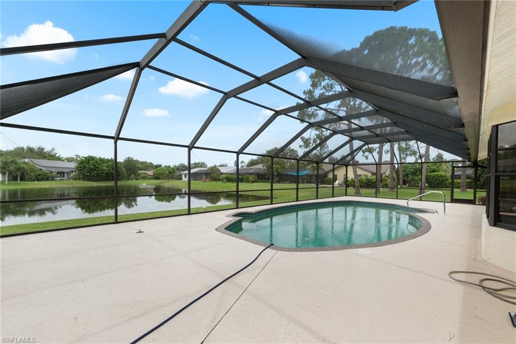 9366 Pineapple RD, FORT MYERS FL 33967-38