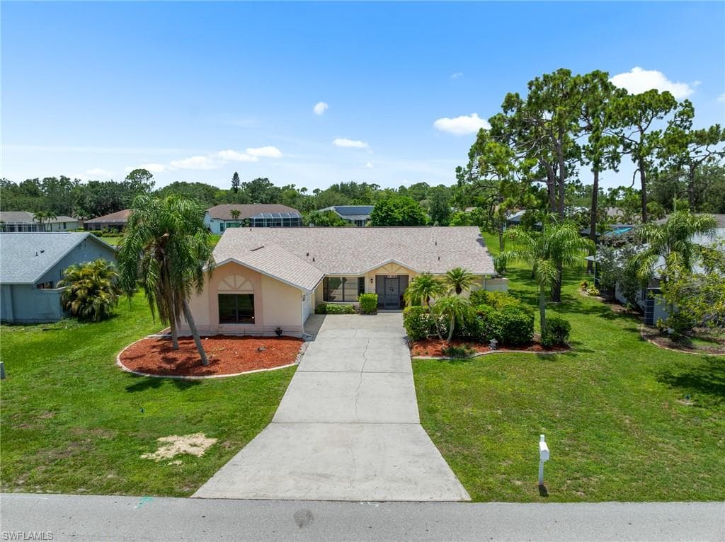 9366 Pineapple RD, FORT MYERS FL 33967-3