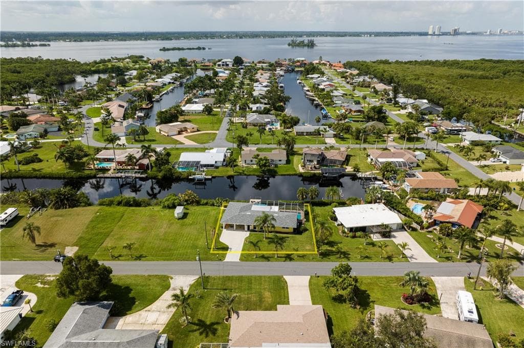 1720 Cascade WAY, NORTH FORT MYERS FL 33917-29