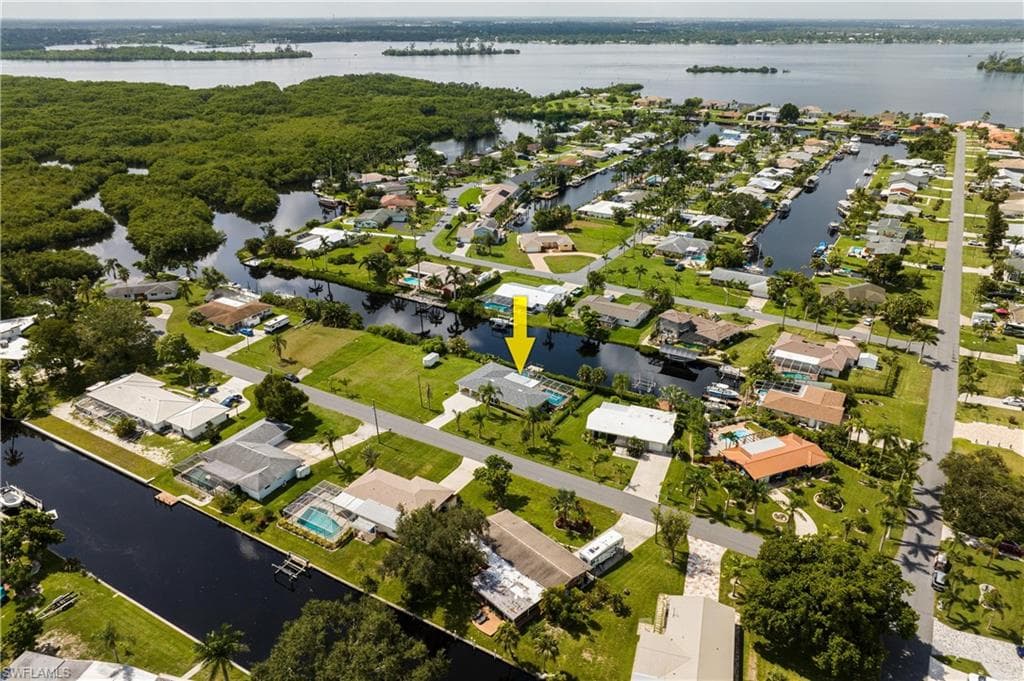 1720 Cascade WAY, NORTH FORT MYERS FL 33917-30