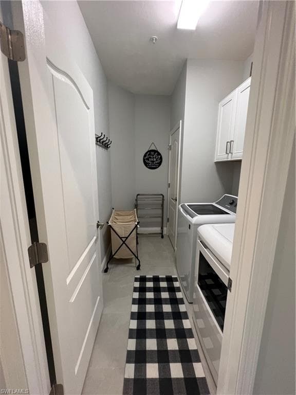 2318 Sawyers Hill RD # 105, NAPLES FL 34120-26