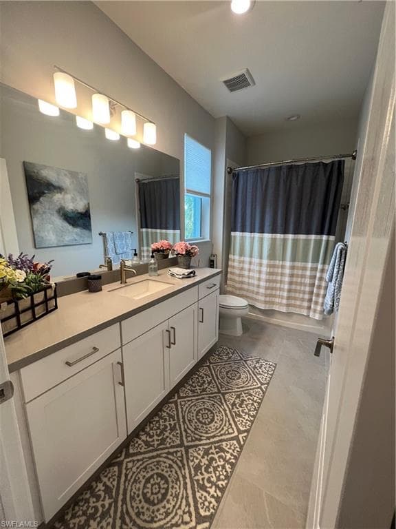 2318 Sawyers Hill RD # 105, NAPLES FL 34120-25