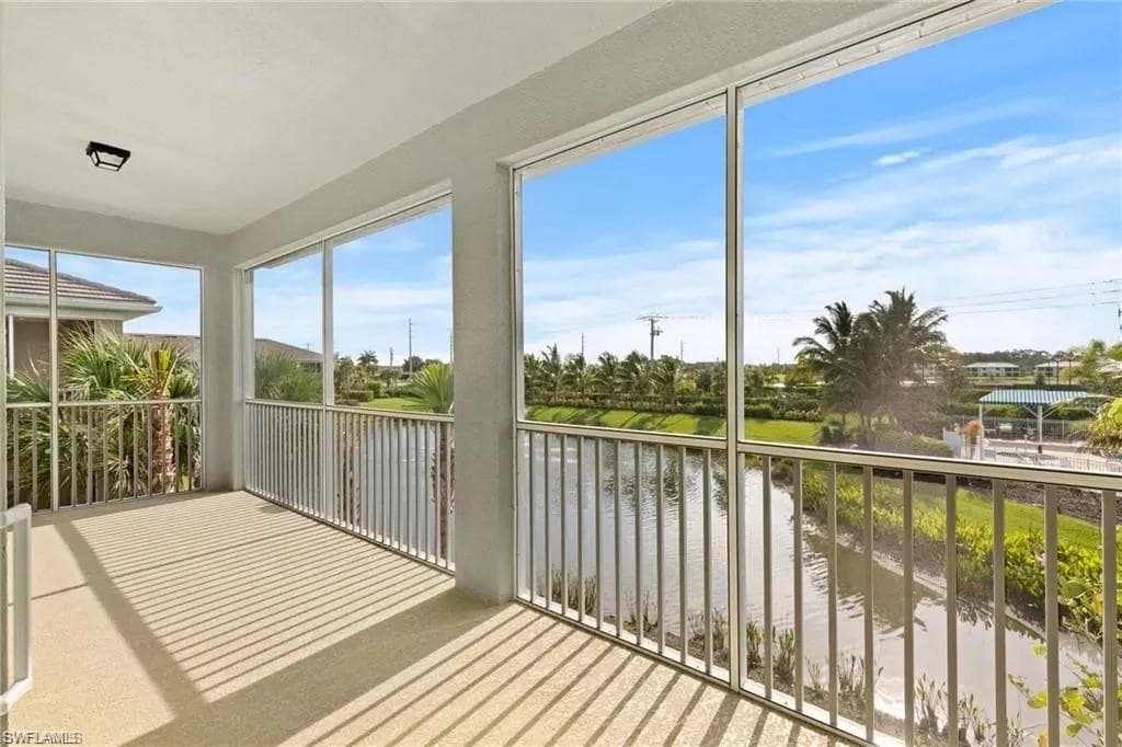 2318 Sawyers Hill RD # 105, NAPLES FL 34120-6