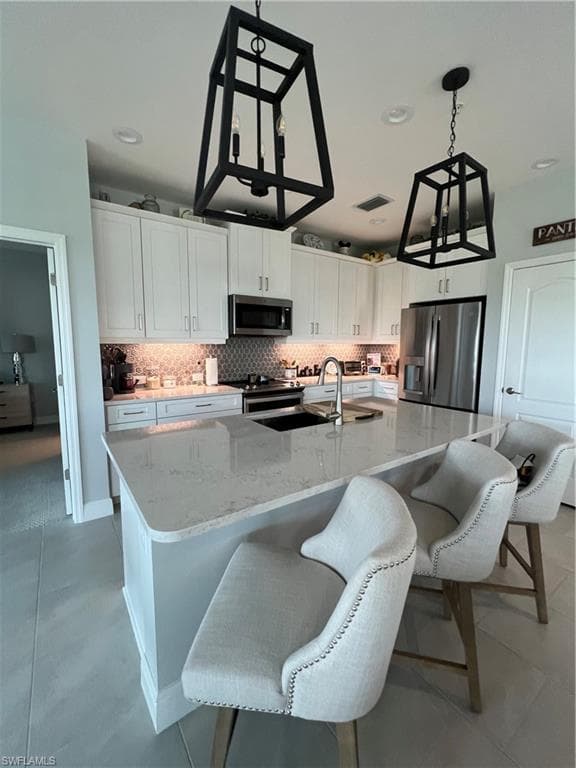 2318 Sawyers Hill RD # 105, NAPLES FL 34120-27