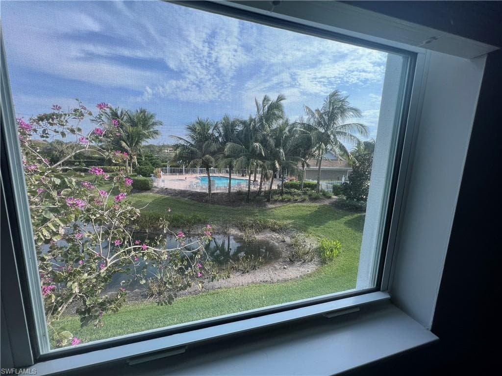 2318 Sawyers Hill RD # 105, NAPLES FL 34120-30