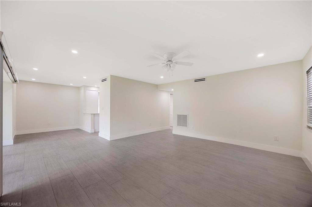 1155 Sandpiper ST # F7, NAPLES FL 34102-9