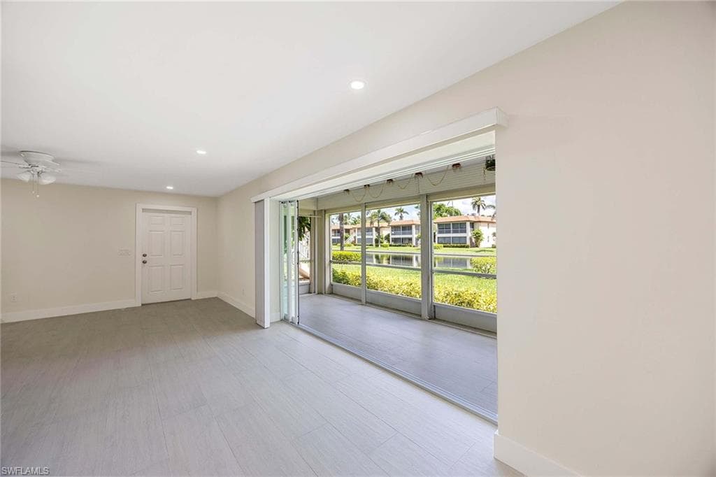 1155 Sandpiper ST # F7, NAPLES FL 34102-17