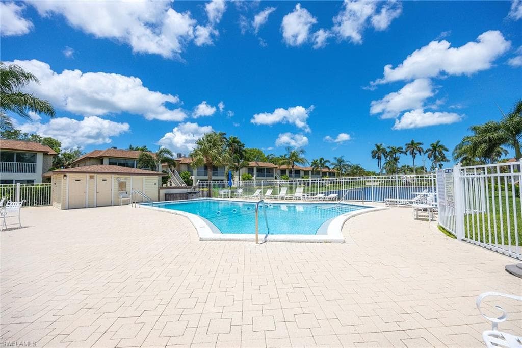 1155 Sandpiper ST # G6, NAPLES FL 34102-22