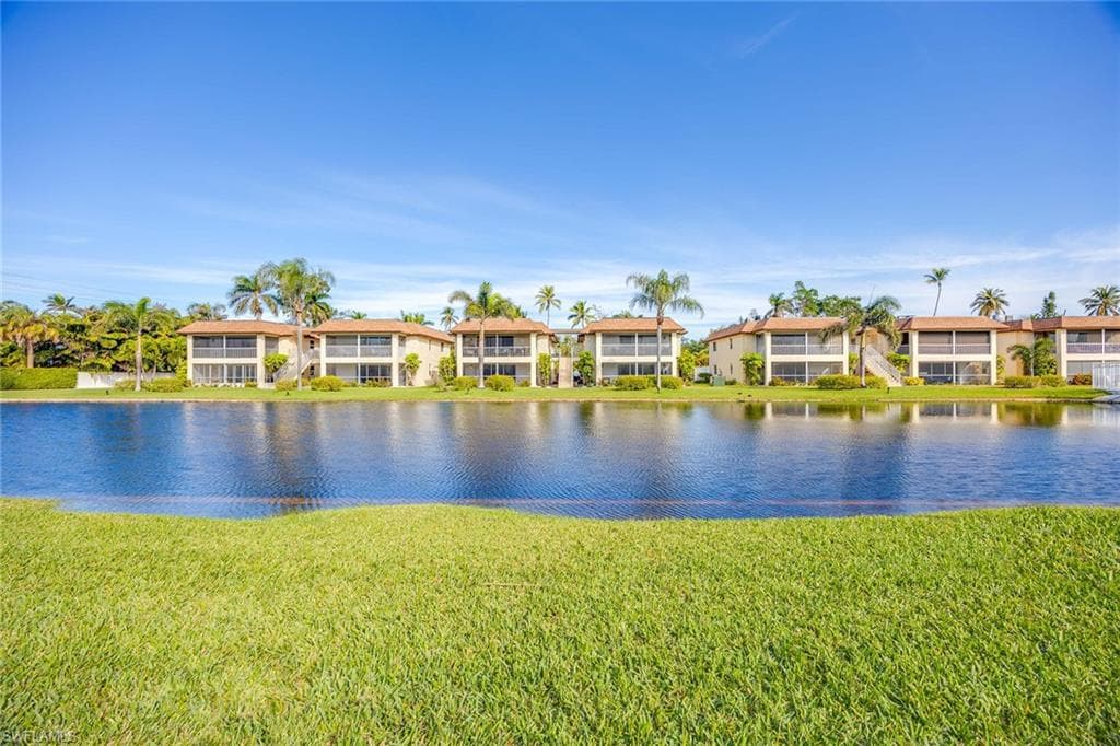 1155 Sandpiper ST # G6, NAPLES FL 34102-26