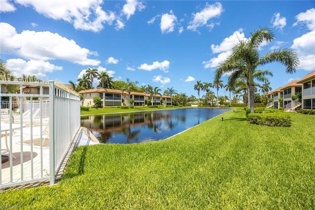 1155 Sandpiper ST # G6, NAPLES FL 34102-25