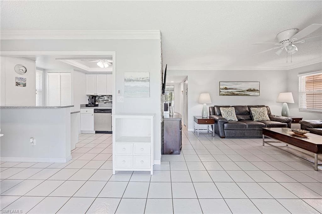 1155 Sandpiper ST # G6, NAPLES FL 34102-6