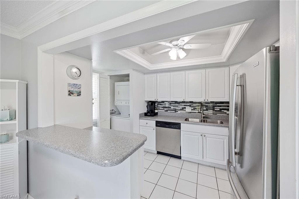 1155 Sandpiper ST # G6, NAPLES FL 34102-7