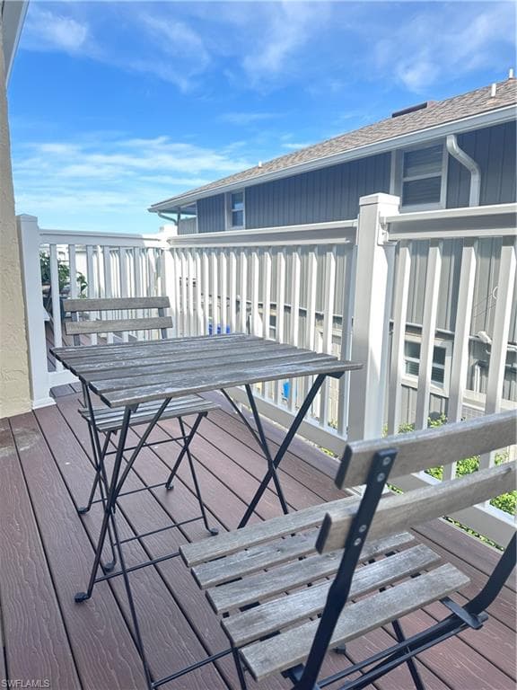 1107 1st ST S H-39