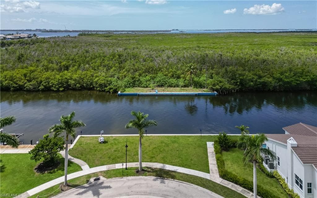 5816 Shell Cove DR # 119, CAPE CORAL FL 33914-39